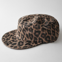 Gorra de Algodón de Alta Calidad Personalizada de Fábrica con Logotipo, Gorra Plana de 6 Paneles de Terciopelo Suave, Gorra Vintage con Visera Plana y Estampado de Leopardo