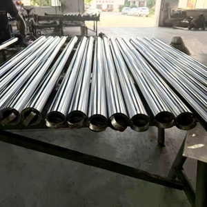 Hardverchroomde naadloze stalen buizen voor industriële toepassingen, verkrijgbaar in diverse maten en oppervlakteafwerkingen. - Product Image 4