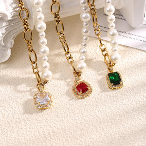 HB0441 Neue Exquisite Natürliche Jade-Edelstein-Charm-Halskette Quadratischer Diamant-Anhänger Einzigartige Edelstahl-Perlenkette für Damen - Product Image 1