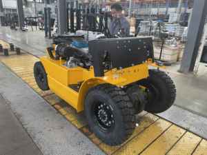 EverLIFT Xe Nâng Diesel 5 Tấn Có Lò Sưởi Và Cabin Xe Nâng Động Cơ Nissan K25 Nhật Bản Để Bán - Product Image 4