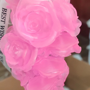 Sapone Artigianale a Forma di Rosa con Design a Stelo d'Uva, Delicato ed Efficace per Pelle Secca, Idea Regalo per Adulti - Product Image 2