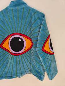 Chaqueta Suzani de Terciopelo Azul con Bordado de Ojo Turco, Abrigo Boho Bordado a Mano, Prenda Exterior de Terciopelo con Diseño Tribal de Ojo Turco - Product Image 6