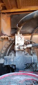 แท่นขุดเจาะไฮดรอลิคตีนตะขาบแบบ SR285ที่ใช้แล้วในราคาไม่แพงพร้อมส่วนประกอบหลักของปั๊มเกียร์มอเตอร์ - Product Image 2