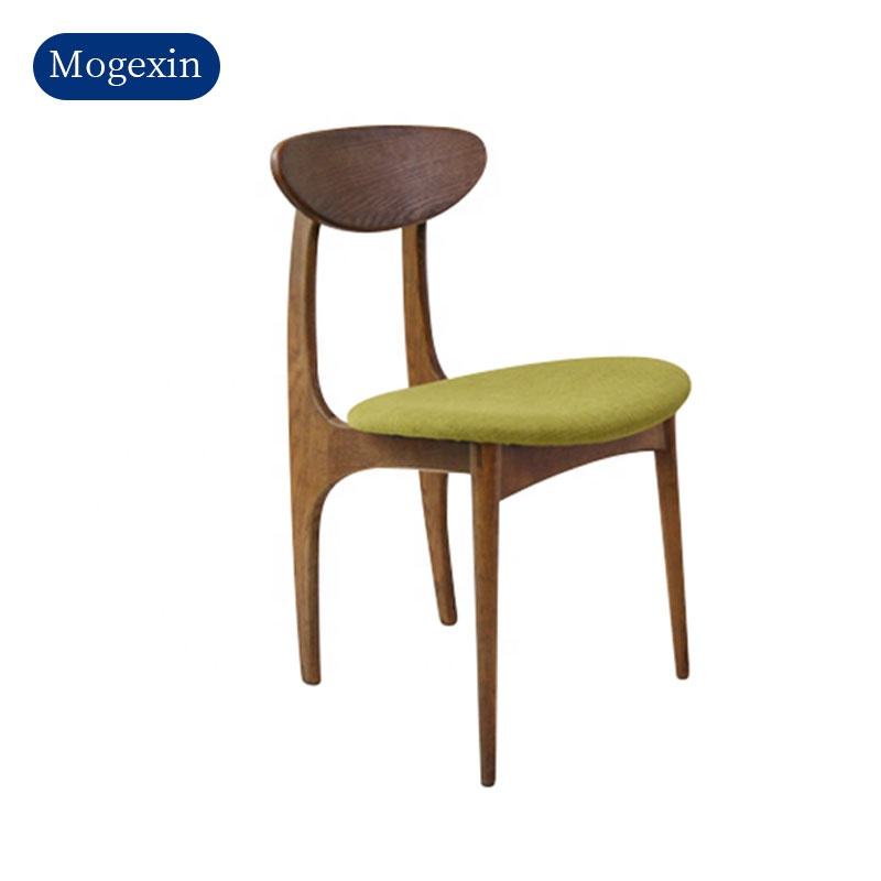 สีเขียวอ่อน