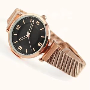 Orologio da Donna alla Moda in Oro Rosa con Chiusura Magnetica e Cinturino a Rete, al Quarzo, il Miglior Regalo per l'Uso Quotidiano Femminile - Product Image 3