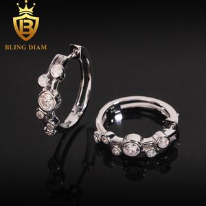 कस्टम 18k सोने के गहने छोटे हूप इयररिंग्स 925 स्टर्लिंग सिल्वर vs1 मोइससानाइट हुगी मिकी माउस स्टड डिजाइन - Product Image 1