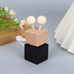 Wholesale 8ml Square Matte Frosted Glass <strong>Car</strong> <strong>Diffuser</strong> Bottle Empty Air Vent Perfume Clip Essential Oil Holder <strong>Refillable</strong> Bottles - Product Image 3