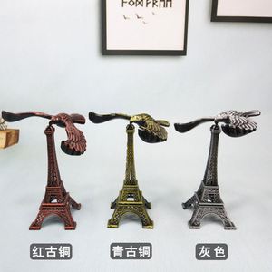 Artisanat métallique : Modèle de tour Aigle à lévitation anti-gravité, Figurine Aigle Tour Eiffel, Ornements de décoration de bureau - Product Image 3