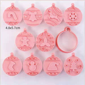 10 pièces série de noël confiture Sandwich Biscuit chocolat moule en plastique Molde Para Cortar Galletas cuisson Unique Cookie Maker - Product Image 2