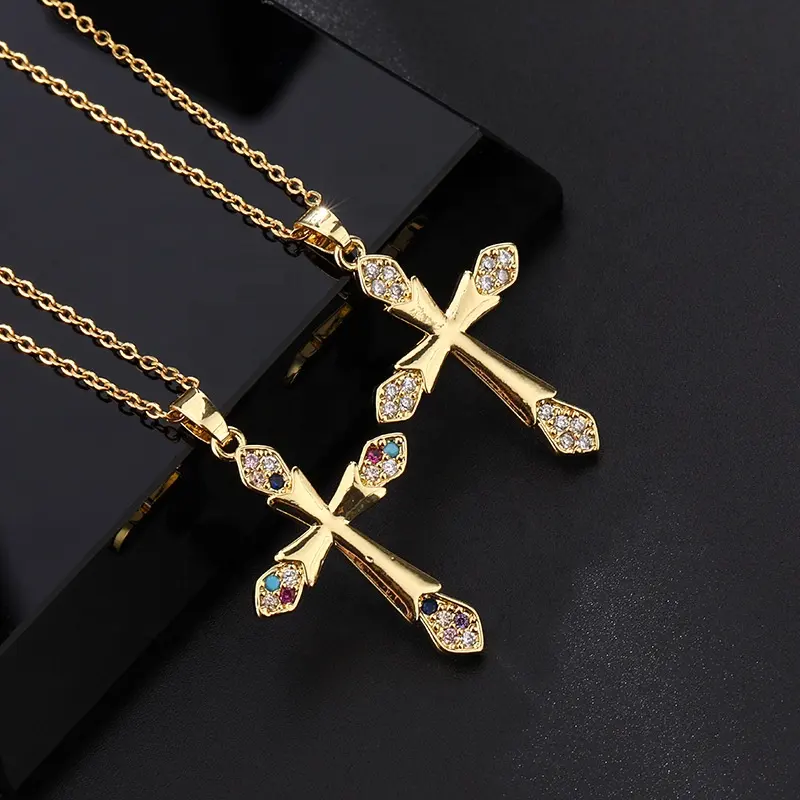 Moda cristiana placcato oro zircone cubico CZ collana con ciondolo croce di diamanti collana di preghiera gioielli in ottone