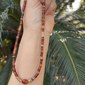Collar de Cuentas de Ágata Roja con Colgante Espaciador Chapado en Oro de 18K, Hecho a Mano, con Piedras Naturales, Regalo para Mujer - Product Image 1