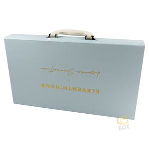 Caja de Embalaje de Cartón para Regalos, Hecha a Mano, Decorativa, de Papel y Cuero, con Asa, Estilo Maleta de Lujo - Product Image 1