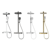 Colonne de douche intelligente thermostatique moderne, finition blanc huilé, avec pommeau de douche cascade et commande numérique à touches piano, produit phare pour salle de bain