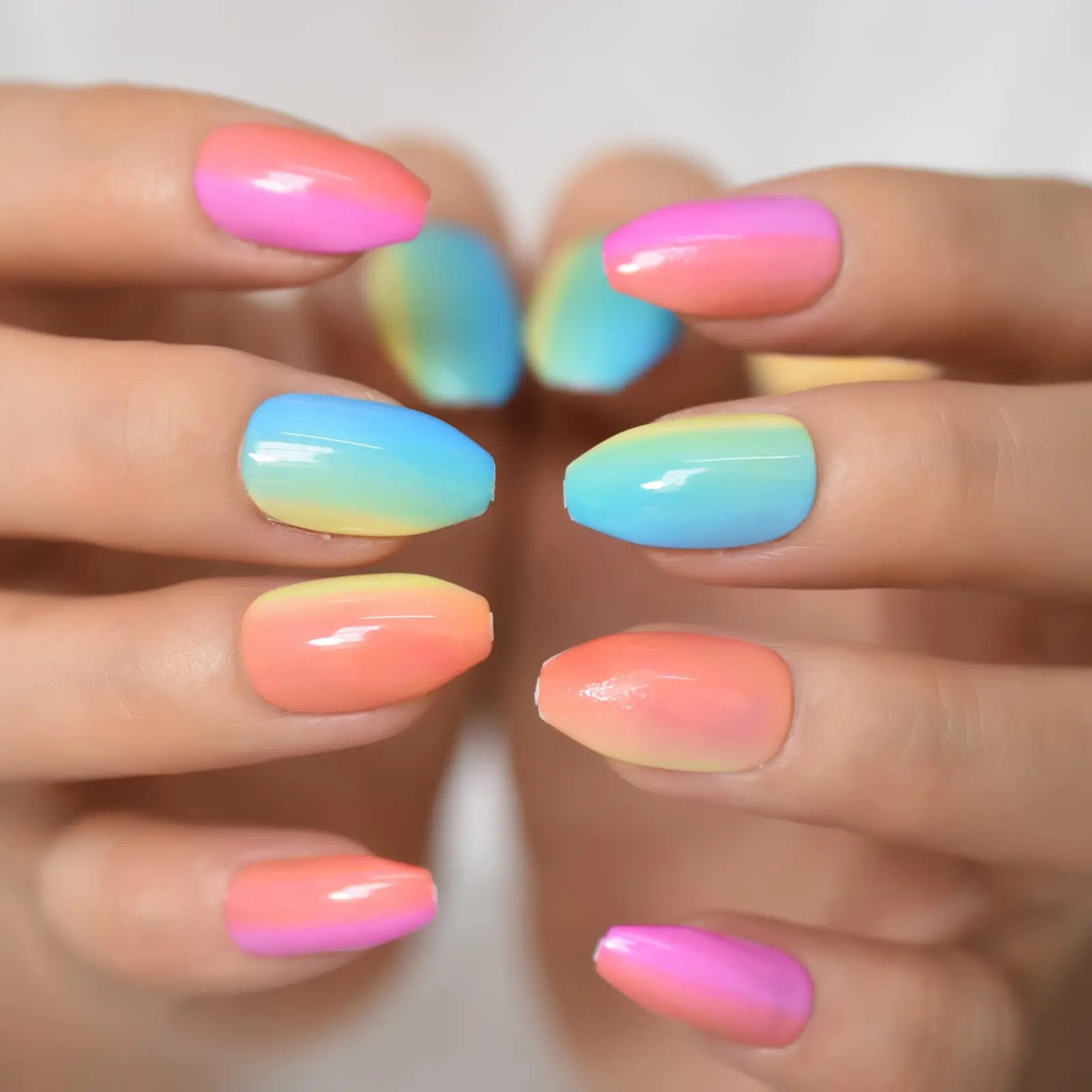 신제품 다채로운 네일 프레스 파티 레인보우 디자인 중간 Ombre 발레리나 가짜 손톱