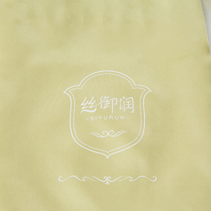 Bolsa de Satén Densa con Cordón y Logotipo Personalizado, Bolsa de Seda para Pelucas, Extensiones, Productos Sexuales y Juguetes - Product Image 6