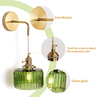 Lampe murale moderne en fer et verre vert pour l'éclairage du salon avec un CRI élevé de 90