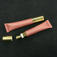 Gloss à lèvres teinté personnalisé avec logo de marque privée, sans cruauté, en tube souple, baume à lèvres nourrissant anti-dessèchement