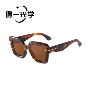 Square Large Frame Sunglasses Black Pc Frame Uv400 Women's <b>Eyewear</b> - Product Image 3