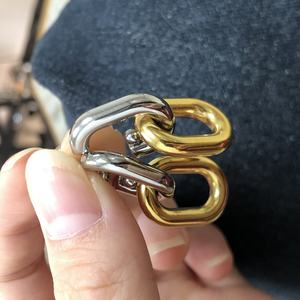 ต่างหูแฟชั่นฤดูร้อนขายส่ง สแตนเลสชุบทอง 18K PVD รูปเปลือกหอยชายหาด กันน้ำ สายโซ่สองสี - Product Image 3