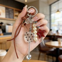 En gros, Porte-clés perlé, Pendentif de sac, Breloque de clé en perle, à motifs pois, cœur transparent et étoile rouge, avec cordon en cuir vintage, pour la décoration de sacs à main