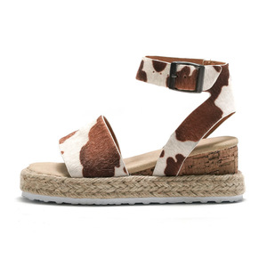 2023 all'ingrosso mucca stampa bambini <span class=keywords><strong>scarpe</strong></span> ragazze sandali <span class=keywords><strong>tacco</strong></span> alto - Product Image 5