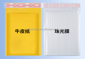 Bolsas de correo de burbujas impresas con área de número de seguimiento, espacio designado para etiquetas de envío y códigos de barras - Product Image 2
