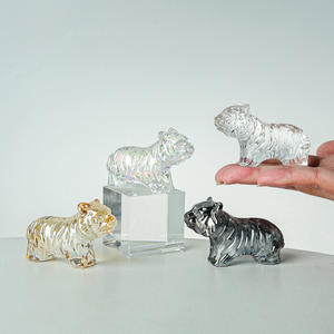 Mini figurines de tigre en cristal, presse-papiers en forme d'animal poli, respectueux de l'environnement, décorations de table pour la maison, superbes cadeaux d'anniversaire pour enfants - Product Image 2