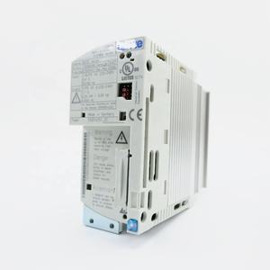 Nuevo Servoaccionamiento Lenze Original E82EV251_2C E82EV251K2C Inversor de Frecuencia 16257037 16896152 16628434 13721684 E70ACMDE0104SA2ETR - Product Image 1