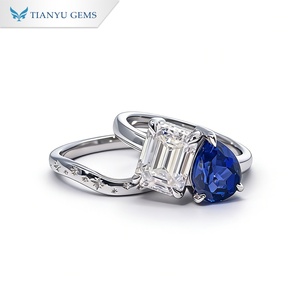 แหวน TIANYU GEMS แบบสั่งทำพิเศษ Toi Et Moi ประดับเพชรทรง Emerald Cut และไพลินสีน้ำเงินทรงหยดน้ำ พร้อมสลักลายรูปดาว ดีไซน์แบบแยกแหวน สำหรับผู้หญิง สวมใส่เป็นแหวนหมั้น - Product Image 2