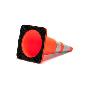 Cône de signalisation Grandchess 70 cm en PVC réfléchissant, orange et rouge, en plastique, pour la sécurité routière - Product Image 2