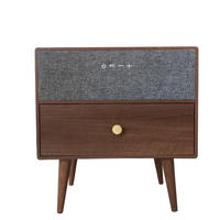 Altavoz Moderno con Carga Inalámbrica, Reproductor de Música para Mesa de Noche y Luz con Sensor, Plataforma de Almacenamiento Inteligente