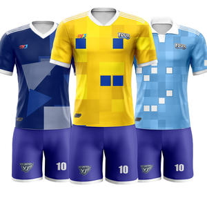 Dernière tendance Uniforme de football Col côtelé court Col rond Respectueux de la peau Impression par sublimation complète Uniformes d'académie - Product Image 1