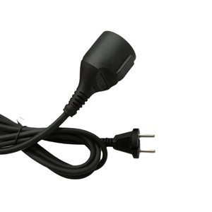 Cable de alimentación CA, conector CEE macho a IEC hembra, 16A, cable de PVC tipo SJT para uso europeo - Product Image 1