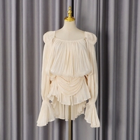 Robe courte plissée asymétrique à épaules dénudées avec ceinture pour femme - Collection Boutique