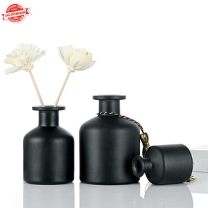 Vente en gros de haute qualité carré clair 50ml 100ml 150ml 200ml vide <span class=keywords><strong>parfum</strong></span> givré diffuseur de roseau bouteille en verre avec couvercle à vis - Product Image 4