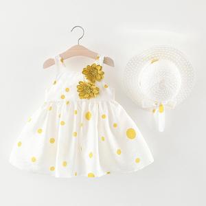 Ensembles de vêtements pour filles, ensembles de vêtements pour enfants avec chapeau, y compris des robes avec décorations florales - Product Image 1