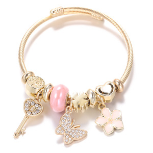 Bracciale Regolabile in Acciaio Inossidabile Placcato <span class=keywords><strong>Oro</strong></span> 18K con Ciondoli a Farfalla, Fiore, Chiave e Smalto, Braccialetto con Perline, Gioielli Moda Donna - Product Image 2