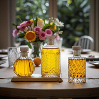 Mini bouteilles en verre de haute qualité pour l'aromathérapie de parfum de liqueur de whisky de vodka avec des bouchons de liège-50ml 100ml 150ml 200ml