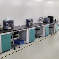 Table de laboratoire en acier facile à nettoyer, entièrement en acier, banc en acier pour laboratoire pharmaceutique