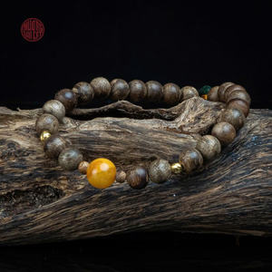 Bracelet en perles de bois naturel de haute qualité, fait à la main, perles rondes en bois, bracelet élastique pour hommes et femmes, prix de gros en provenance du Vietnam - Product Image 1