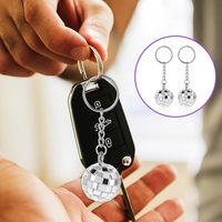 Porte-clés boule disco en forme de clé de voiture, boule miroir argentée, fournitures et articles de fête, ensemble de cadeaux pour décorations de fête d'Halloween et de Noël