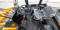 Heißer Verkauf: 5,9-Tonnen-Traktor-Frontlader 820H mit 1,5 m³ Schaufel, Dieselmotor, hoher Effizienz, auf Lager für kleine Erdbewegungsarbeiten