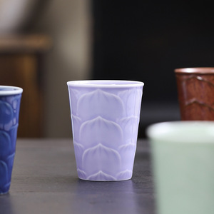 Tasse à thé en céramique à motif de pétales de lotus, glaçure colorée, faite à la main, mug en porcelaine chinoise en relief, ensemble cadeau - Product Image 2