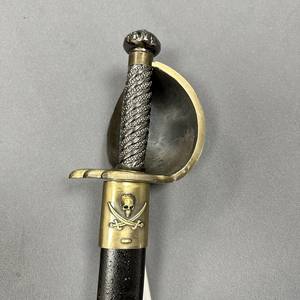 Espada Decorativa de Metal sin Filo, Espada Ceremonial Medieval Tradicional, Espada de Capitán Pirata Caribeño con Tallado Exquisito - Product Image 6