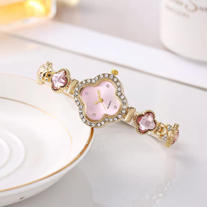 Reloj de Pulsera Elegante y Minimalista para Mujer con Diseño de Trébol de Cuatro Hojas, Movimiento de Cuarzo y Cristal, Accesorio de Moda al por Mayor - Product Image 6