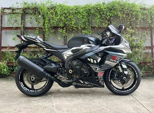 <span class=keywords><strong>Moto</strong></span> <span class=keywords><strong>Sportive</strong></span> <span class=keywords><strong>Suzuki</strong></span> GSX1000rr Occasion Grand R Modèle Sport Essence - Product Image 2