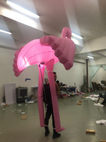 Costume géant gonflable de flamant rose pour les défilés