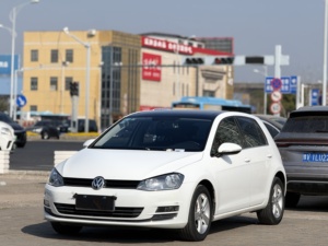 <span class=keywords><strong>Volkswagen</strong></span> Golf 2016 1.6L Automático Comfortline, 39,864 millas, 110hp L4, Volante a la Izquierda - Product Image 3