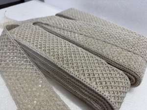 Ribete Tradicional de Encaje Bordado Floral Vintage Elegante con Lentejuelas 100% Algodón para Vestidos de Novia, Ropa Étnica y Decoración del Hogar (Ecológico) - Product Image 3