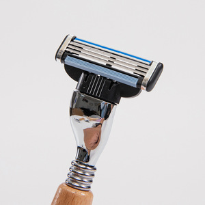 Rasoir de sécurité à manche en bois pour hommes, <span class=keywords><strong>Gillette</strong></span> <span class=keywords><strong>Mach</strong></span> <span class=keywords><strong>3</strong></span> pour système de rasoir à <span class=keywords><strong>3</strong></span> <span class=keywords><strong>lames</strong></span>, recharges de cartouches de <span class=keywords><strong>lames</strong></span> de rasoir - Product Image 5